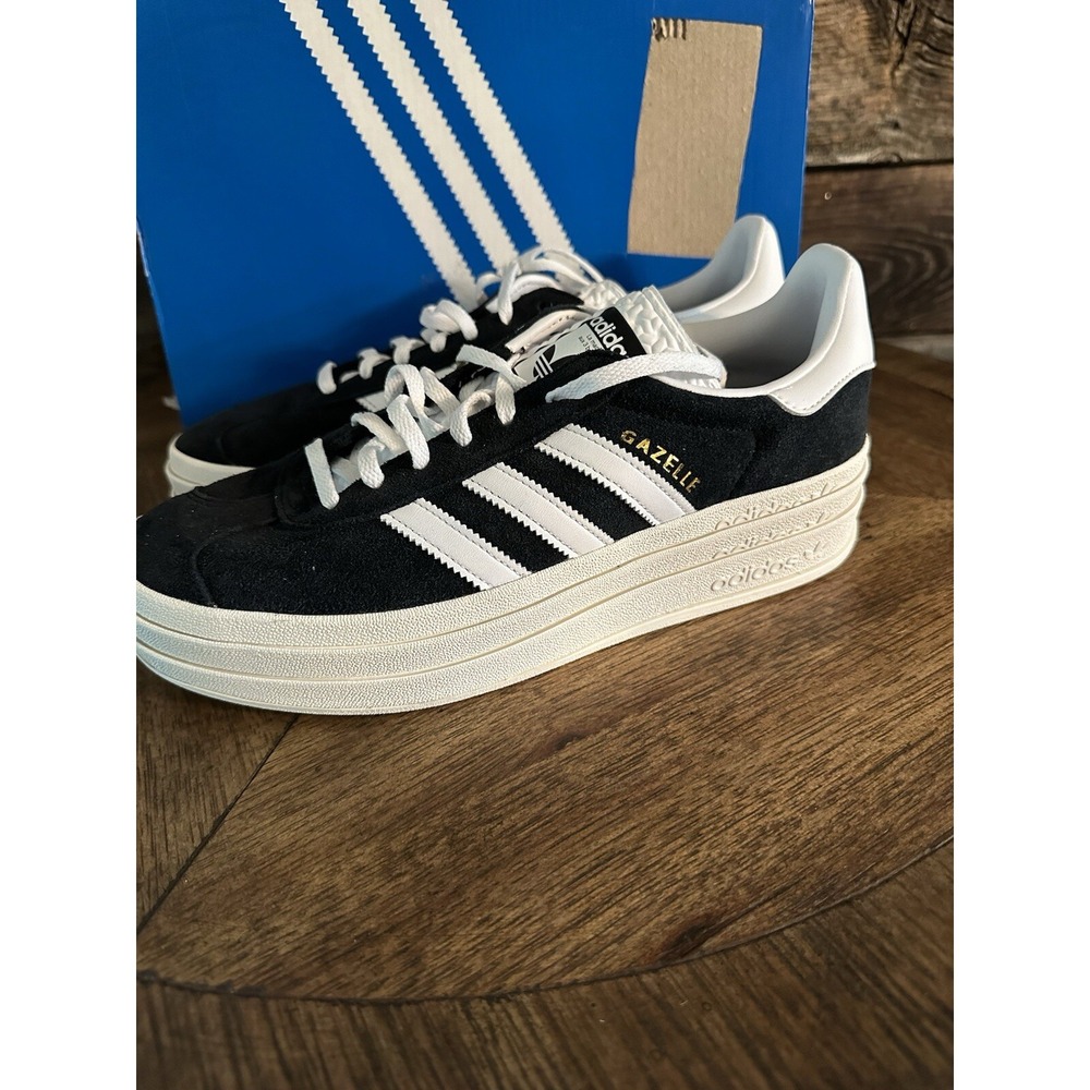 Adidas Bold Platform Gazelle, NWB Size 10 Women's. Black White Shoes, Sneakers